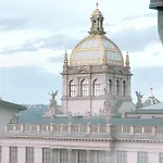 By National Museum&wenceslas Square * Πράγα