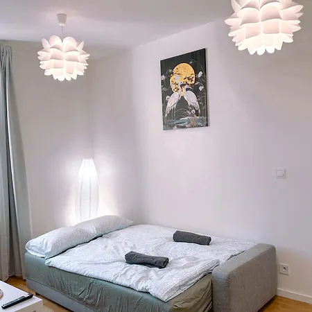 By National Museum&wenceslas Square Appartement