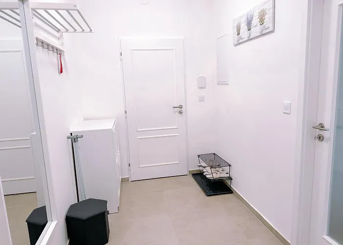By National Museum&wenceslas Square Apartment Prag