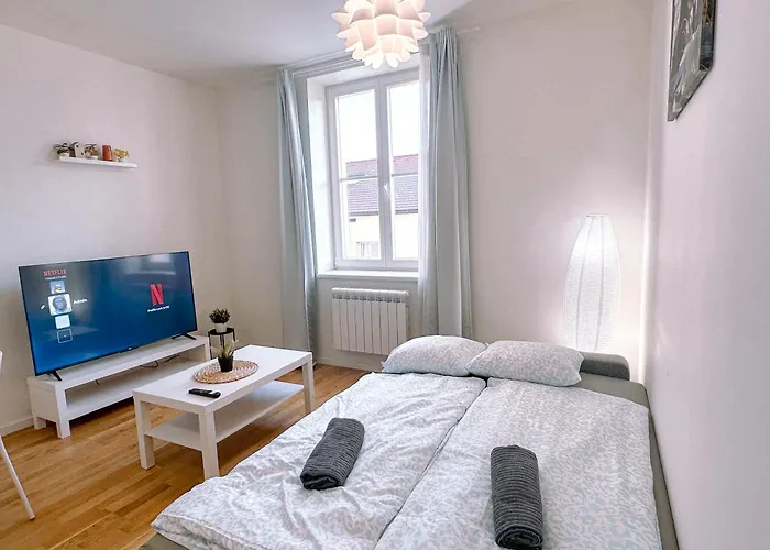 By National Museum&wenceslas Square Apartment