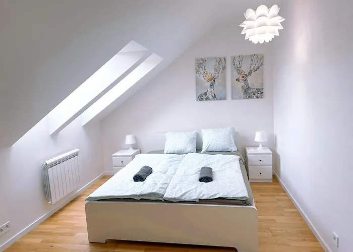 By National Museum&wenceslas Square Apartment *